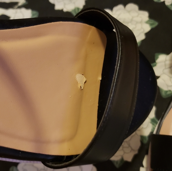 Madden Girl Black Platform Sandals EUC - Picture 6 of 7